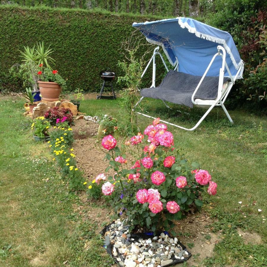 Gite Chouchou Izé Exterior foto
